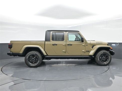 New 2026 Jeep Gladiator Willys image 9