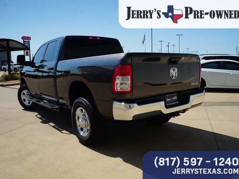 Used 2024 RAM 2500 Tradesman w/ Chrome Appearance Group AWD/4WD image 2