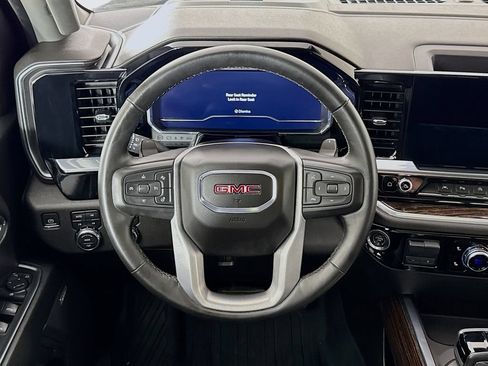 Used 2024 GMC Sierra 1500 Elevation w/ Elevation Premium Package AWD/4WD image 4