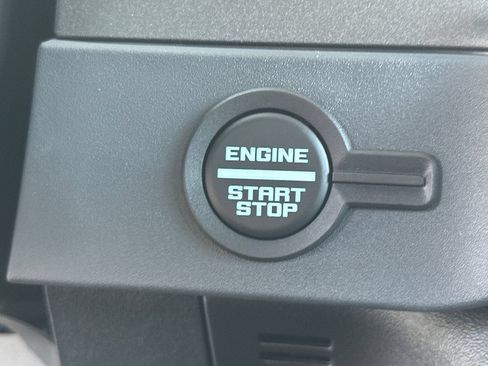 New 2025 Ford Bronco 4-Door AWD/4WD image 23