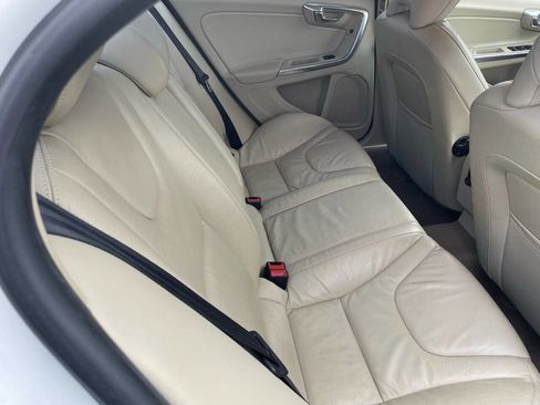 Used 2014 Volvo S60 T5 image 39