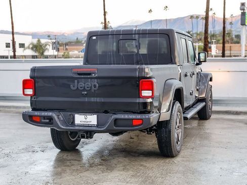 New 2026 Jeep Gladiator Sport image 9