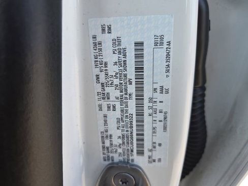 Certified 2022 Ford Escape SE w/ SE Sport Appearance Package FWD image 21