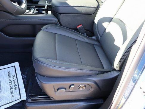 New 2026 GMC Yukon XL Denali w/ Denali Reserve Package image 40