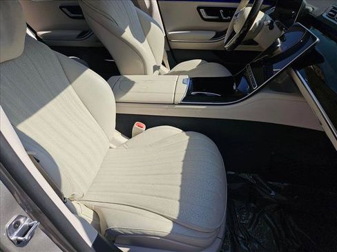Used 2022 Mercedes-Benz S 500 4MATIC image 18
