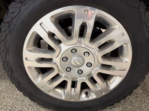 Used 2013 Ford F150 Platinum image 28