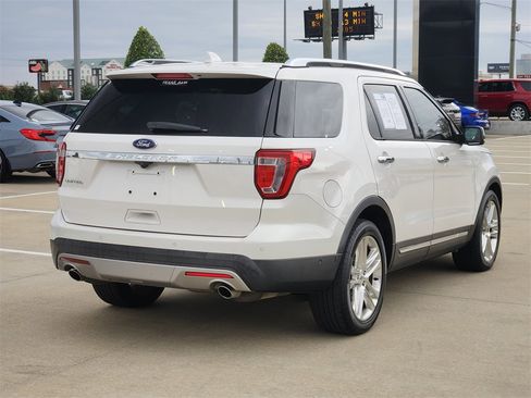 Used 2017 Ford Explorer Limited w/ Equipment Group 301A image 7