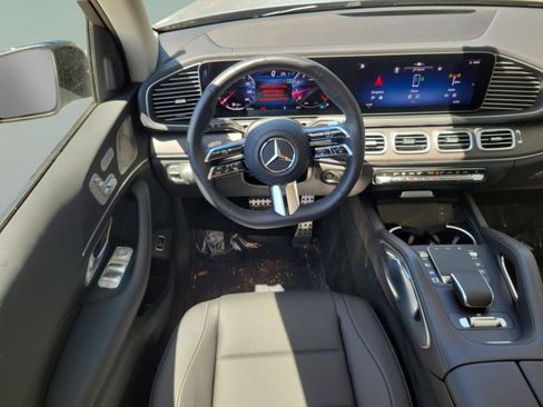 Certified 2026 Mercedes-Benz GLS 450 4MATIC image 9