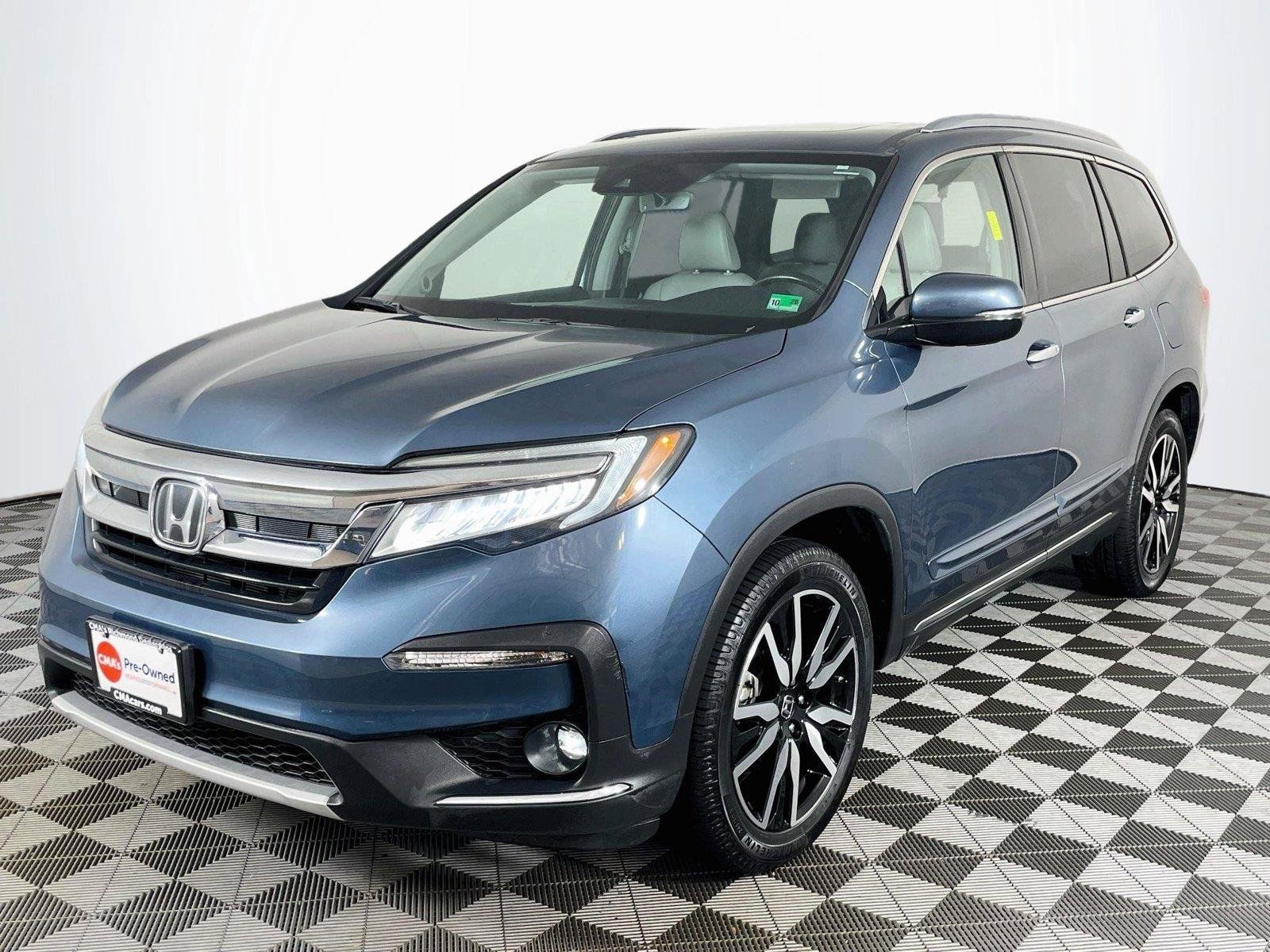Used 2021 Honda Pilot Touring image 3
