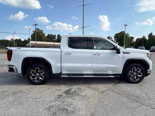 Used 2023 GMC Sierra 1500 SLT w/ SLT Premium Package AWD/4WD image 7