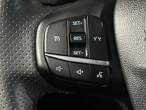 Used 2025 Ford Escape ST-Line AWD/4WD image 61
