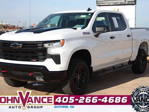 Used 2022 Chevrolet Silverado 1500 LT Trail Boss image 3
