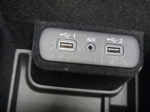 Used 2019 Dodge Charger SXT image 25