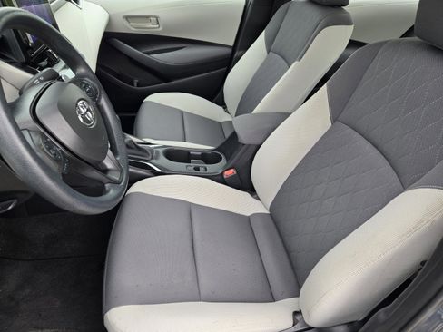 Used 2024 Toyota Corolla LE FWD image 10