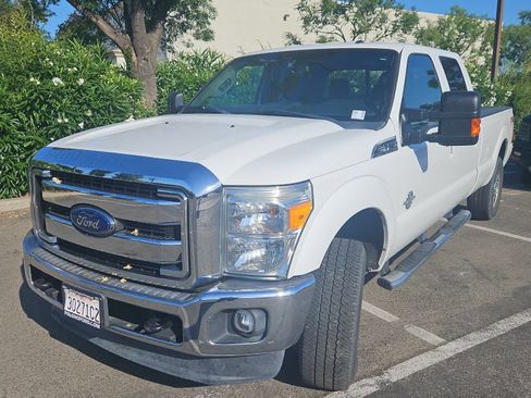 Used 2016 Ford F250 Lariat w/ Lariat Interior Package AWD/4WD image 1