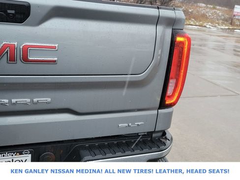 Used 2025 GMC Sierra 1500 SLT image 17