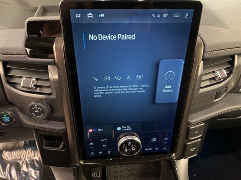 New 2025 Ford F150 Lightning Lariat image 10