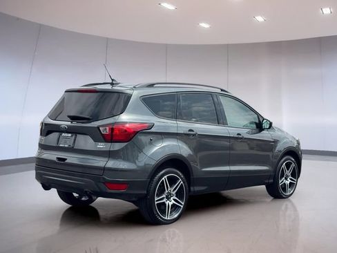 Used 2019 Ford Escape SEL AWD/4WD image 4