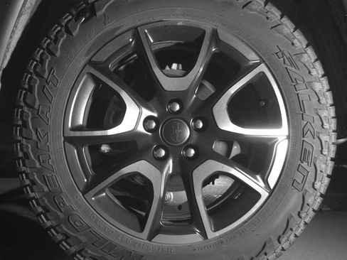 Used 2025 Jeep Compass Trailhawk AWD/4WD image 14