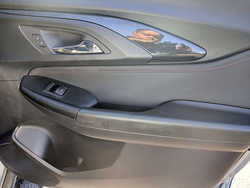 Used 2023 Chevrolet TrailBlazer RS image 34