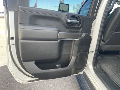 Used 2022 GMC Sierra 2500 AT4 w/ AT4 Premium Plus Package image 20