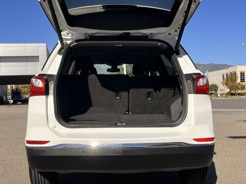 Used 2021 Chevrolet Equinox LT image 28