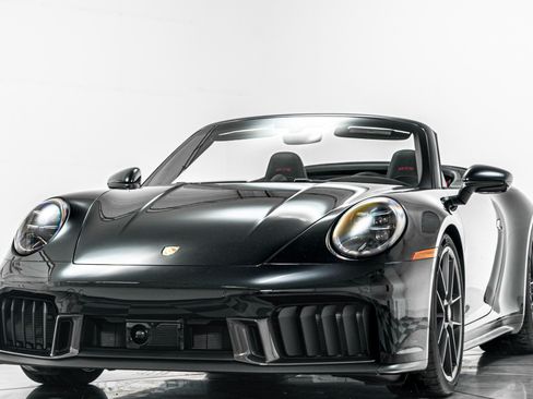 Used 2026 Porsche 911 GTS image 5