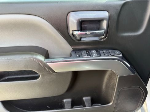 Used 2018 Chevrolet Silverado 3500 LT w/ LT Convenience Package image 11