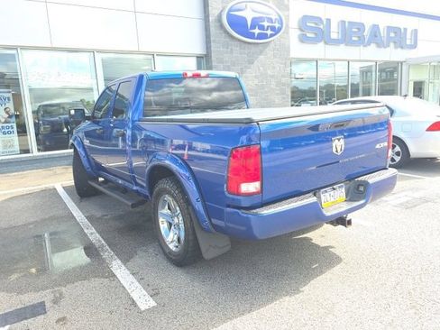 Used 2017 RAM 1500 Express AWD/4WD image 3