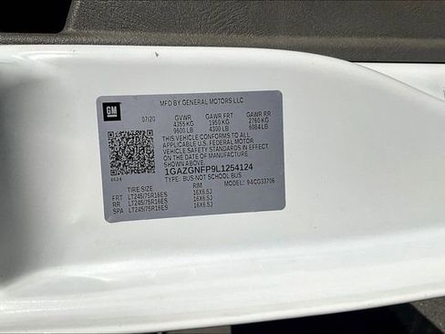 Used 2020 Chevrolet Express 3500 LS image 34