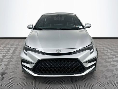 Used 2025 Toyota Corolla SE FWD image 2