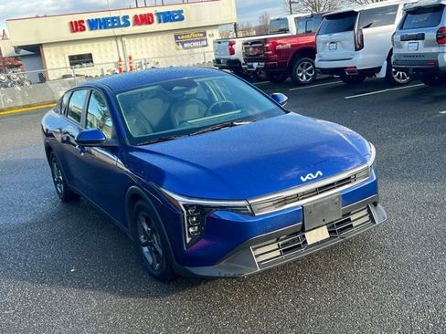 Certified 2025 Kia K4 LXS FWD image 5