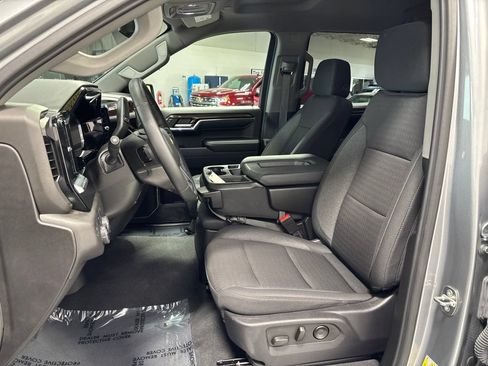 Used 2024 Chevrolet Silverado 1500 LT AWD/4WD image 9
