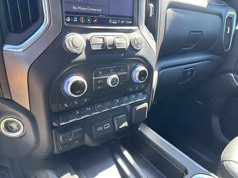 Used 2021 GMC Sierra 2500 Denali w/ Denali Ultimate Package AWD/4WD image 36
