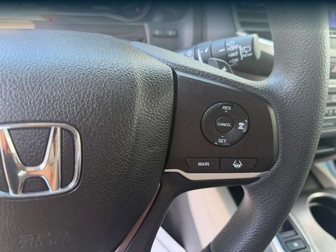 Used 2021 Honda Pilot LX image 19