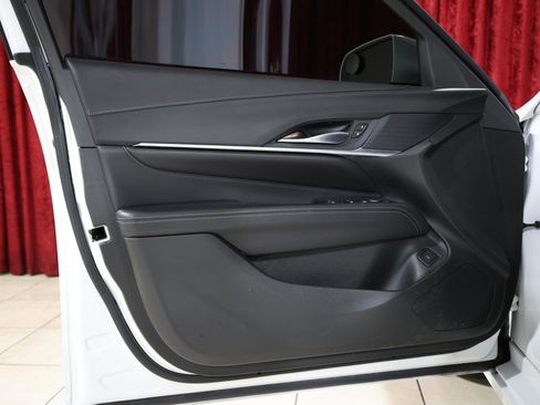 Used 2021 Cadillac CT4 Luxury w/ Cold Weather Package image 11