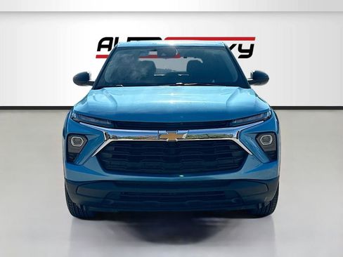 Used 2025 Chevrolet TrailBlazer LS w/ LS Convenience Package AWD/4WD image 2