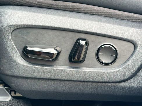 New 2026 Lexus TX 500h AWD image 27