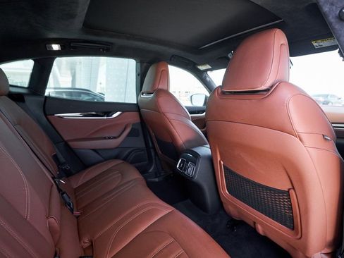 Used 2022 Maserati Levante Modena image 24