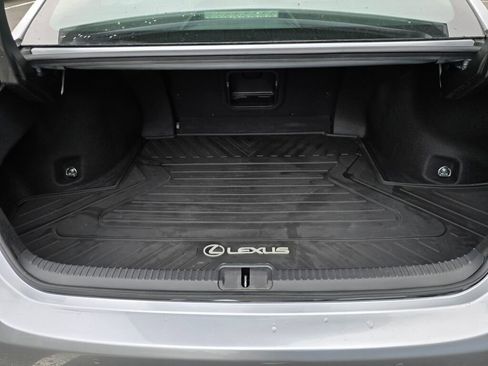 Used 2022 Lexus ES 250 w/ Premium Package image 5