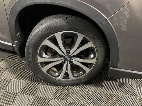 Used 2020 Subaru Forester Limited image 36