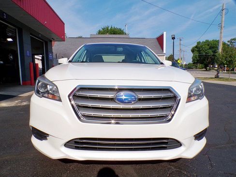 Used 2016 Subaru Legacy 2.5i Premium AWD/4WD image 2