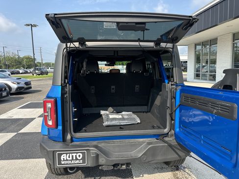 Used 2024 Ford Bronco Outer Banks AWD/4WD image 5