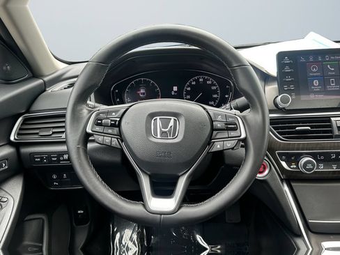 Used 2021 Honda Accord Touring image 12