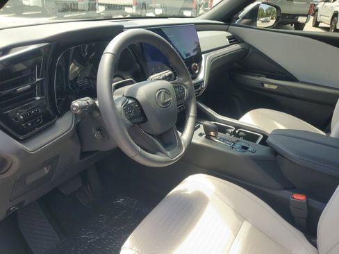 Used 2025 Lexus TX 350 FWD w/ Convenience Package image 18