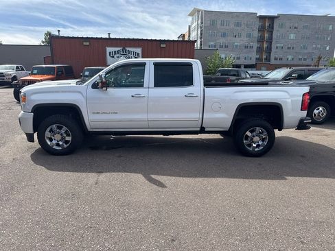 Used 2018 GMC Sierra 3500 Denali w/ Duramax Plus Package image 4
