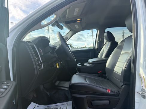 Used 2023 RAM 1500 Tradesman AWD/4WD image 11