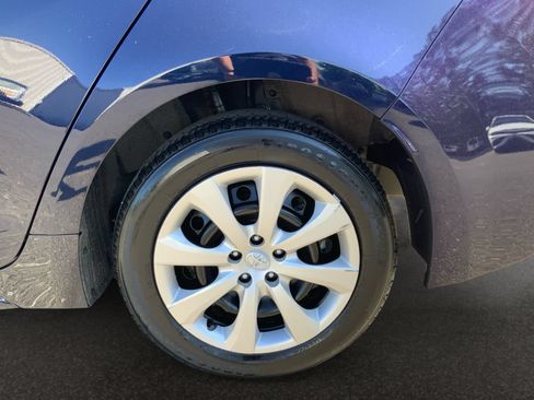 Used 2024 Toyota Corolla LE FWD image 39