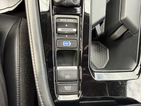 Used 2024 Honda Accord Touring image 38