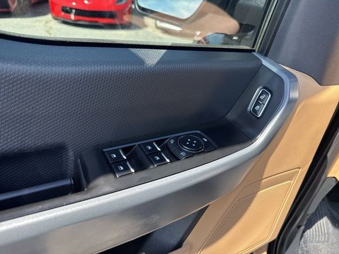 Used 2023 Ford F150 XLT AWD/4WD image 24